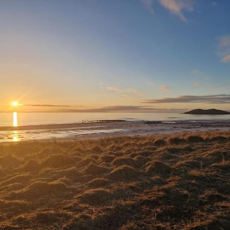 PollacharaLoch An Eilean Pod Isle Of South Uist别墅 外观 照片